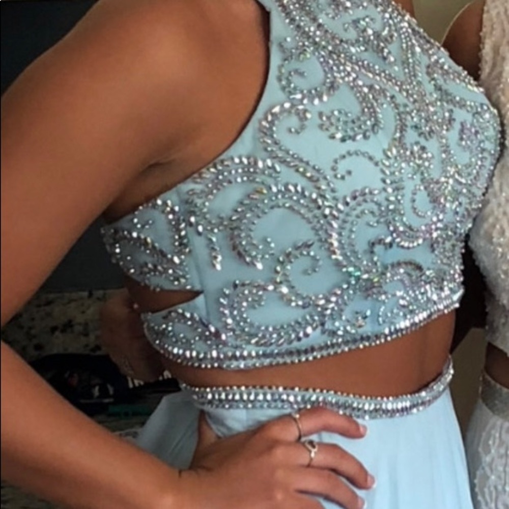 Two piece prom dress !! - Picture 2 of 7